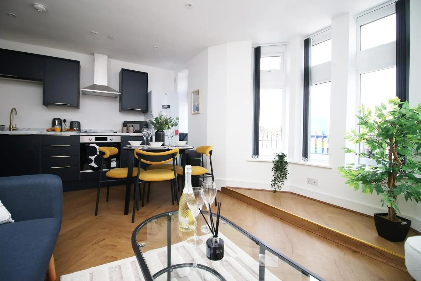 Bright 2Br Flat, Prime Location | Wifi Apartment Cardiff