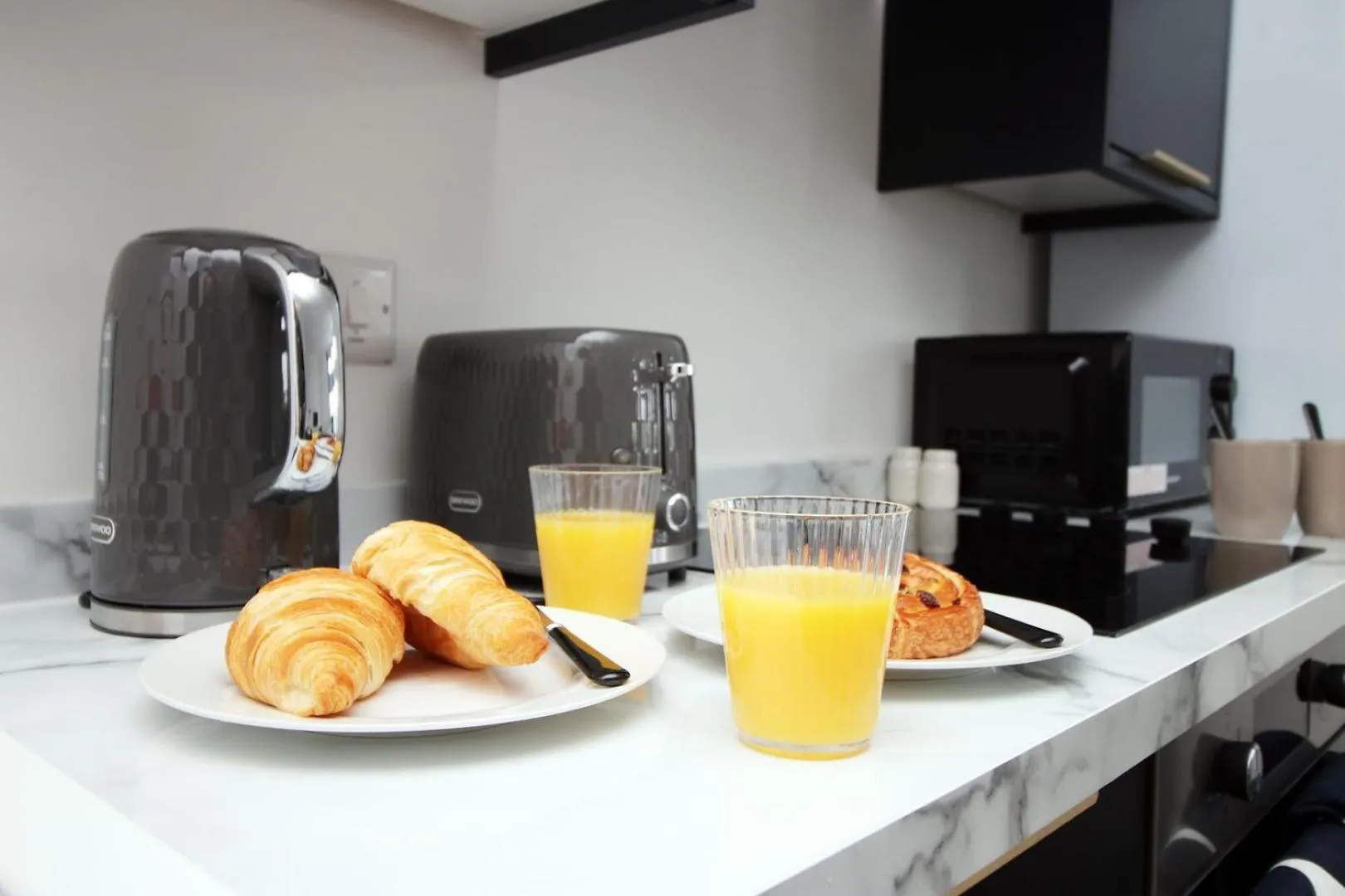 Bright 2Br Flat, Prime Location | Wifi Apartment Cardiff
